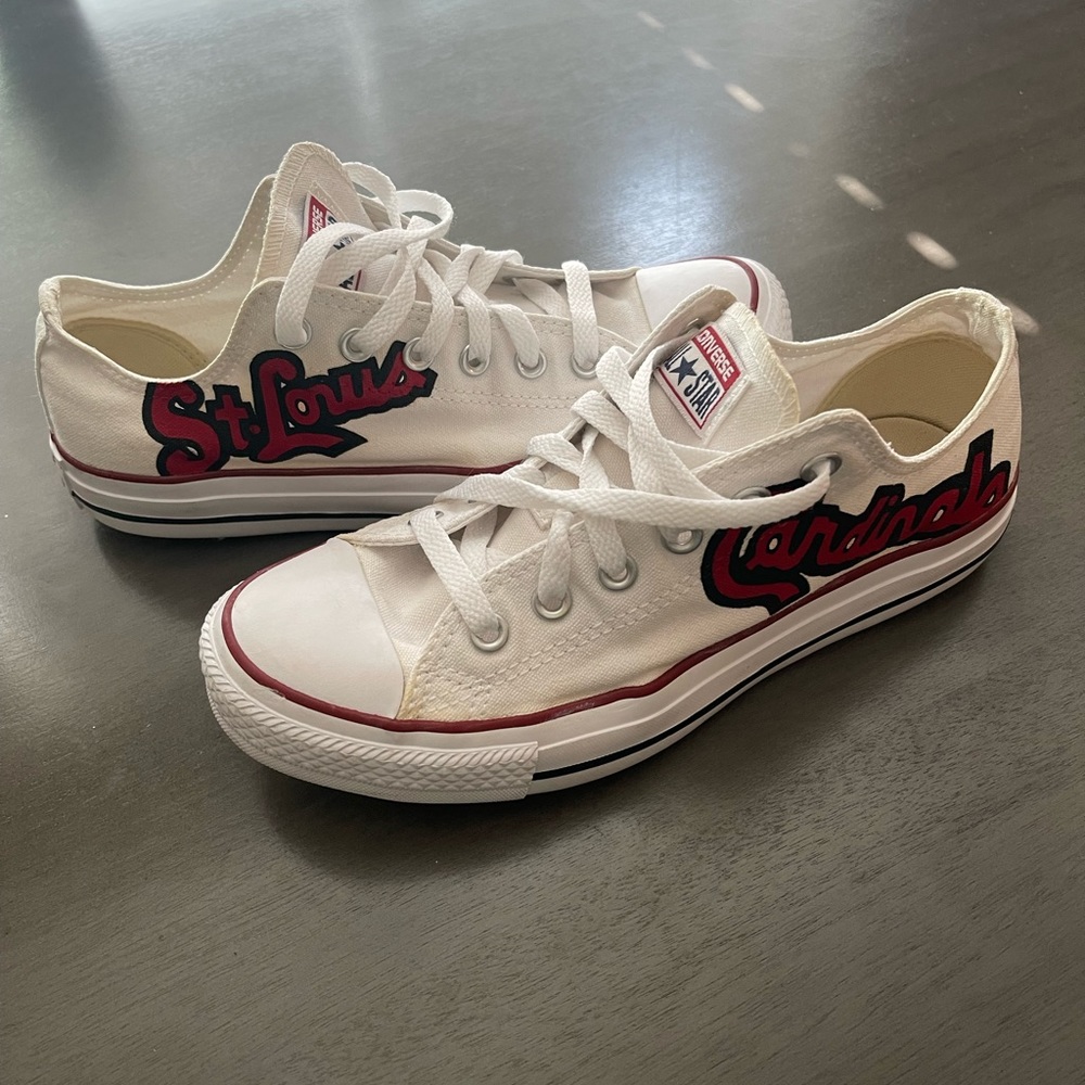 Converse All star St. Louis Cardinals design